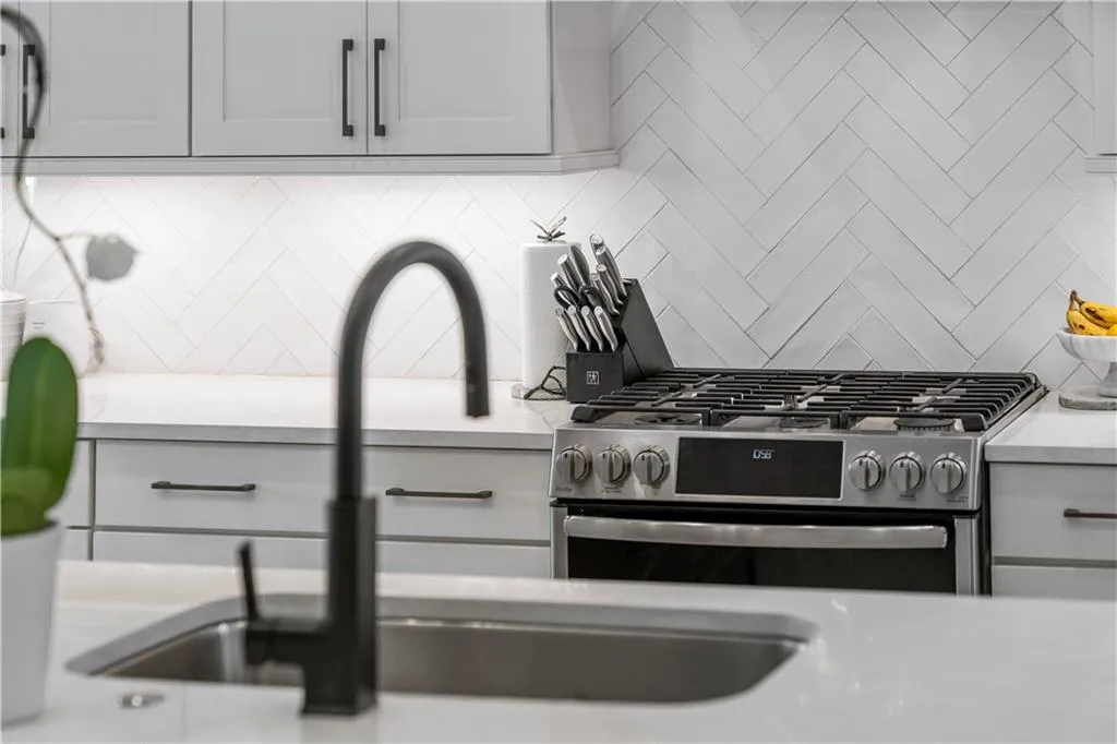 4342 Parkside Place, Atlanta, Georgia 30342, 3 Bedrooms Bedrooms, ,3 BathroomsBathrooms,Residential,Sold,4342 Parkside Place,7175020