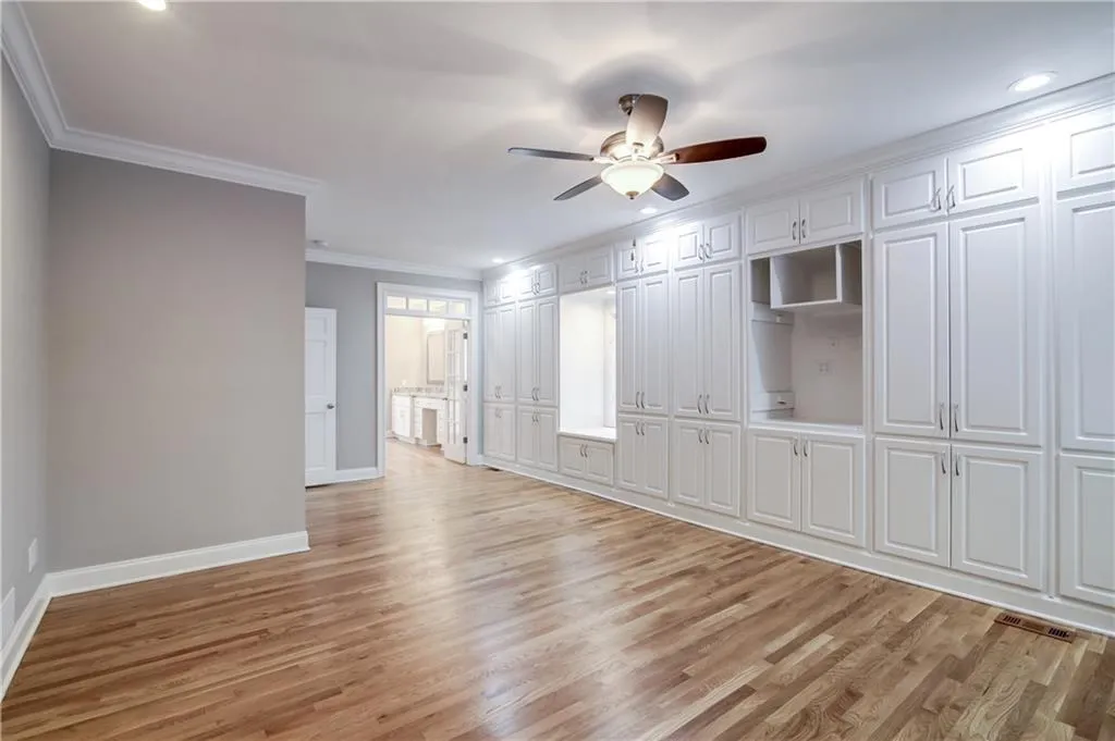 9765 Huntcliff Trace, Sandy Springs, Georgia 30350, 5 Bedrooms Bedrooms, ,4 BathroomsBathrooms,Residential,Sold,9765 Huntcliff Trace,5765285