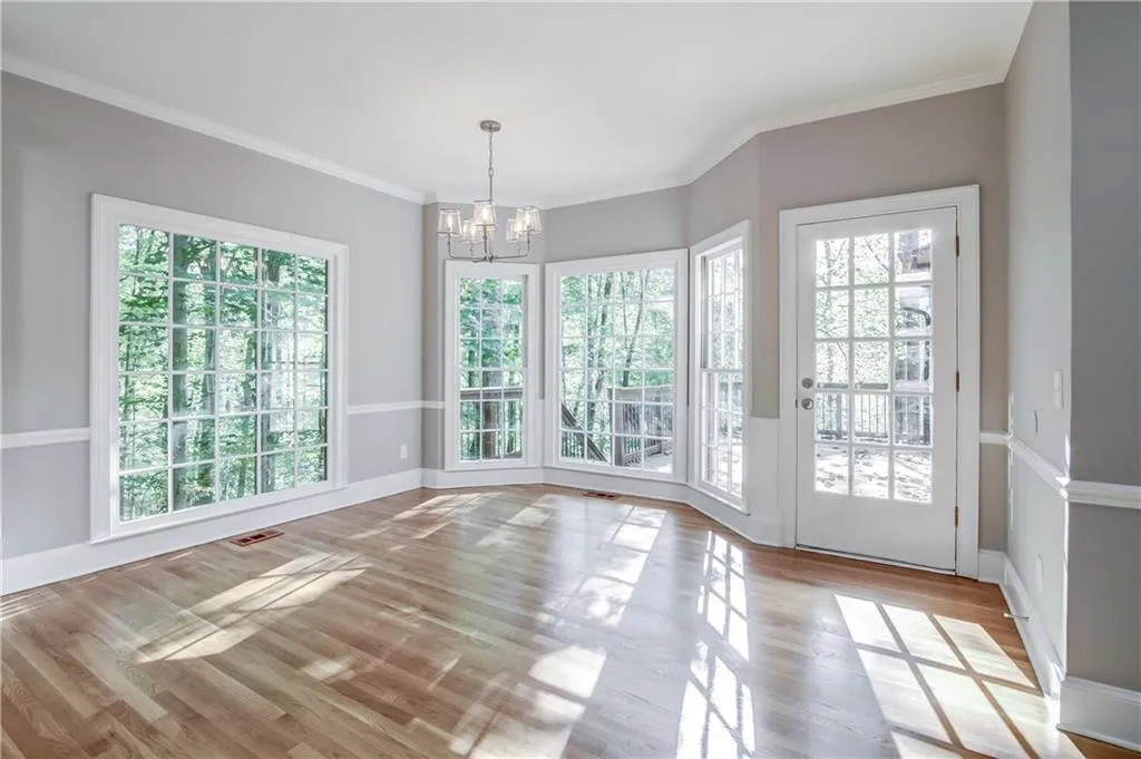 9765 Huntcliff Trace, Sandy Springs, Georgia 30350, 5 Bedrooms Bedrooms, ,4 BathroomsBathrooms,Residential,Sold,9765 Huntcliff Trace,5765285