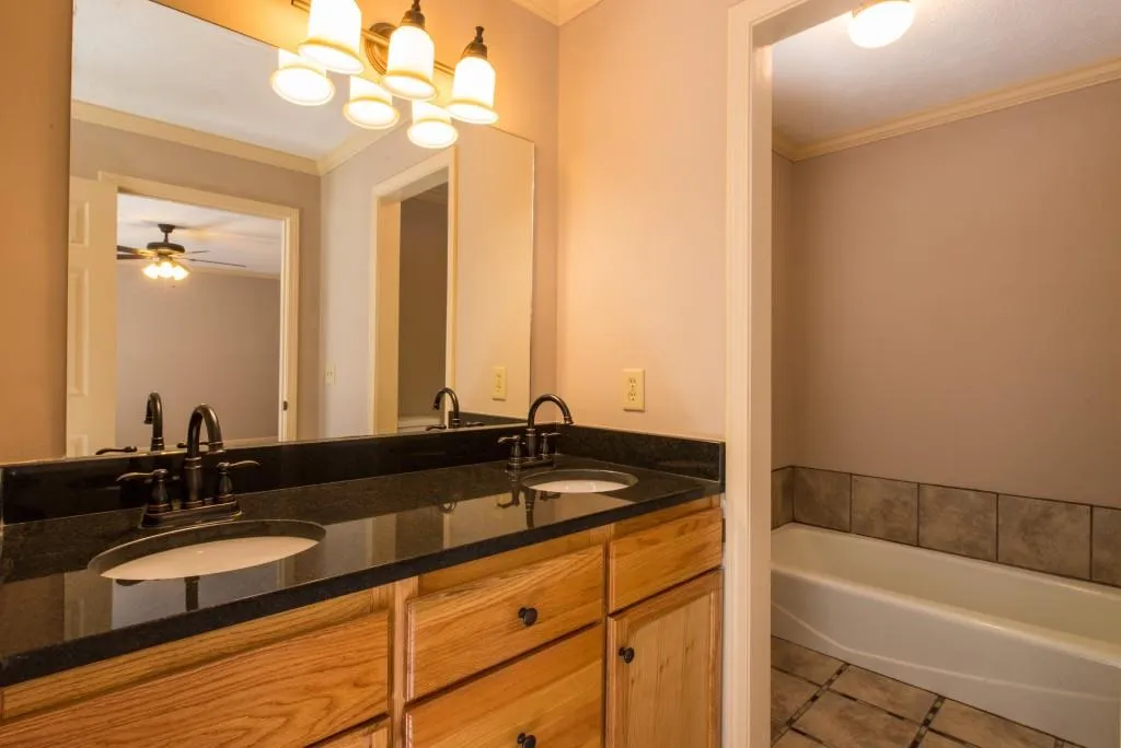 5040 Spalding Drive, Sandy Springs, Georgia 30350, 3 Bedrooms Bedrooms, ,2 BathroomsBathrooms,Residential,Sold,5040 Spalding Drive,5592080