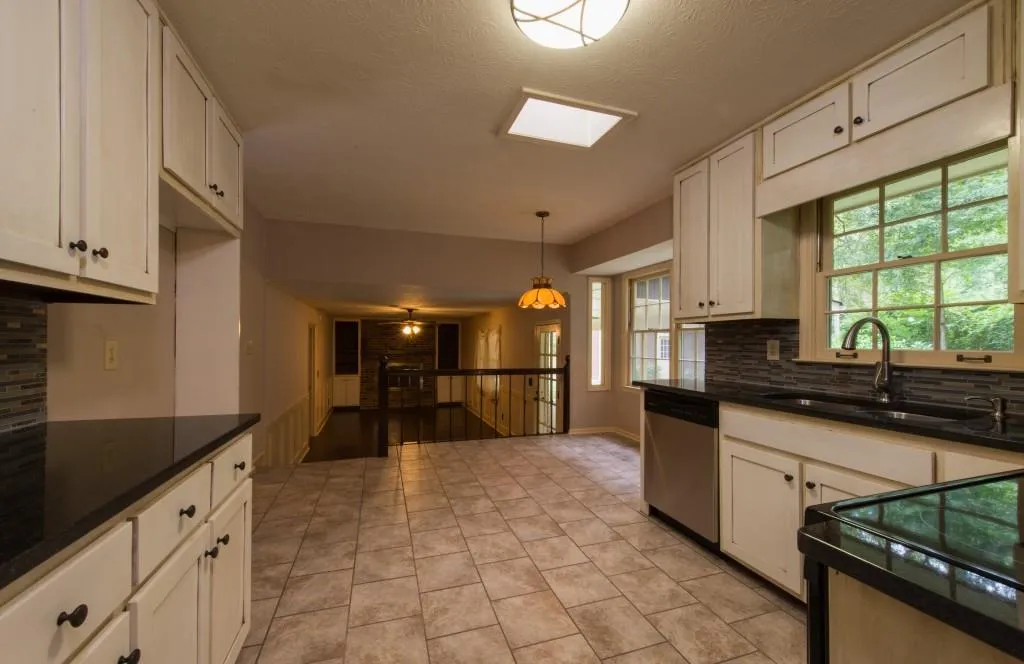 5040 Spalding Drive, Sandy Springs, Georgia 30350, 3 Bedrooms Bedrooms, ,2 BathroomsBathrooms,Residential,Sold,5040 Spalding Drive,5592080