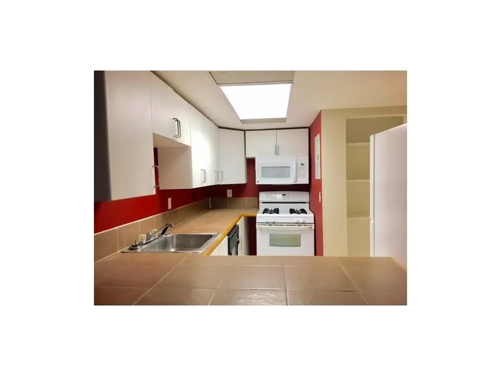 537 Northridge Crossing Drive, Sandy Springs, Georgia 30350, 3 Bedrooms Bedrooms, ,3 BathroomsBathrooms,Residential,Sold,537 Northridge Crossing Drive,5880749