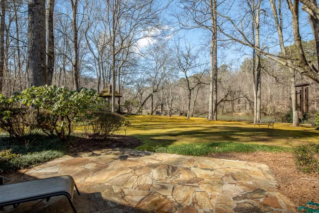 310 Riverhall Court, Sandy Springs, Georgia 30350, 5 Bedrooms Bedrooms, ,4 BathroomsBathrooms,Residential,Sold,310 Riverhall Court,6845929