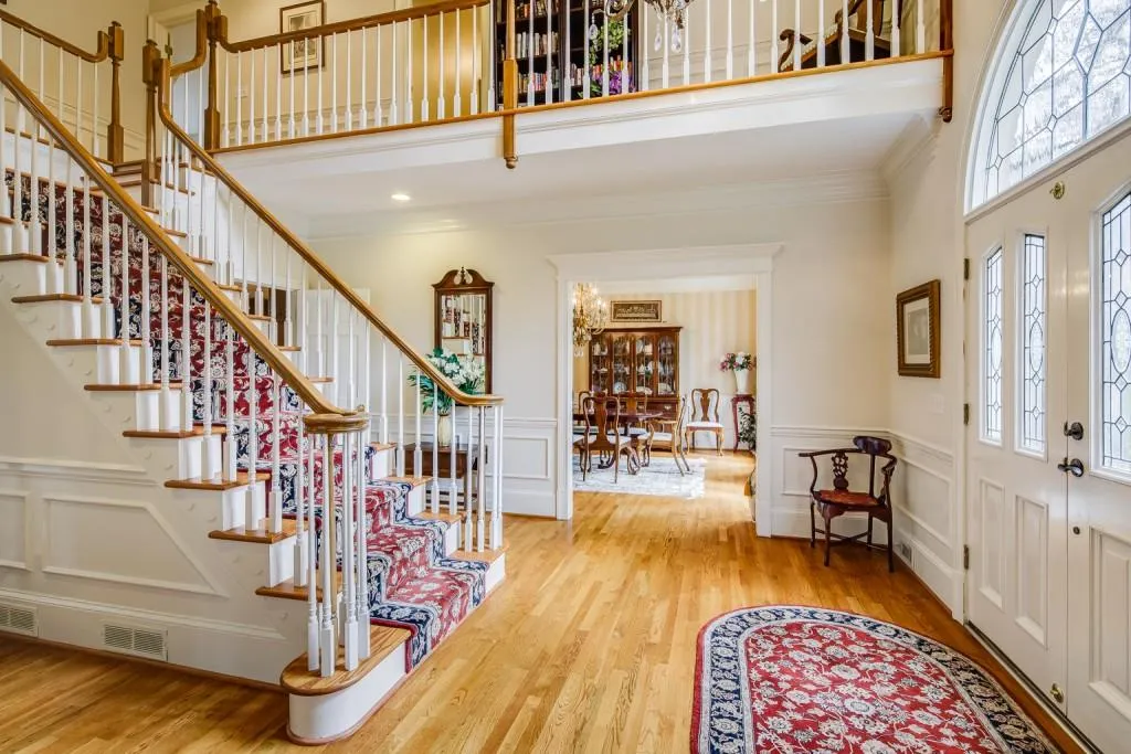 310 Riverhall Court, Sandy Springs, Georgia 30350, 5 Bedrooms Bedrooms, ,4 BathroomsBathrooms,Residential,Sold,310 Riverhall Court,6845929