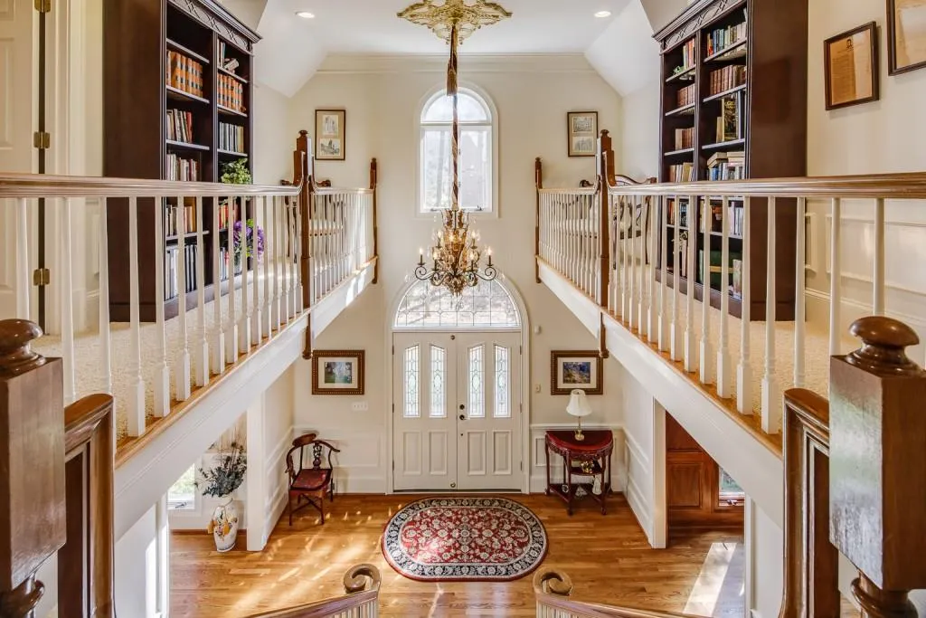 310 Riverhall Court, Sandy Springs, Georgia 30350, 5 Bedrooms Bedrooms, ,4 BathroomsBathrooms,Residential,Sold,310 Riverhall Court,6845929