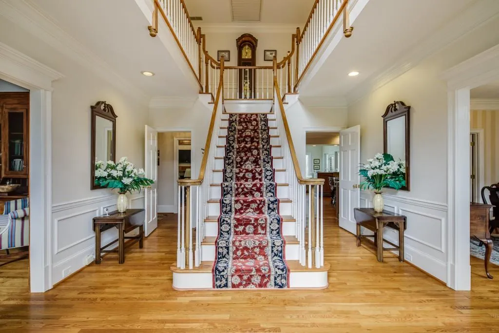 310 Riverhall Court, Sandy Springs, Georgia 30350, 5 Bedrooms Bedrooms, ,4 BathroomsBathrooms,Residential,Sold,310 Riverhall Court,6845929