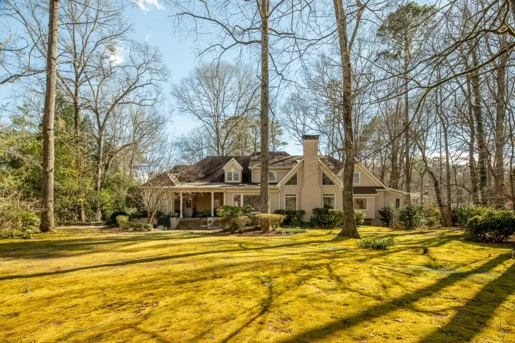 310 Riverhall Court, Sandy Springs, Georgia 30350, 5 Bedrooms Bedrooms, ,4 BathroomsBathrooms,Residential,Sold,310 Riverhall Court,6845929