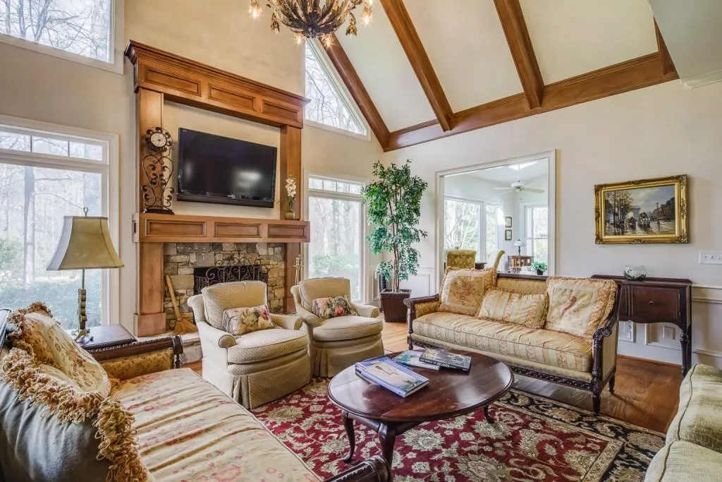 310 Riverhall Court, Sandy Springs, Georgia 30350, 5 Bedrooms Bedrooms, ,4 BathroomsBathrooms,Residential,Sold,310 Riverhall Court,6845929