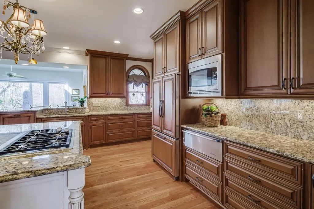 310 Riverhall Court, Sandy Springs, Georgia 30350, 5 Bedrooms Bedrooms, ,4 BathroomsBathrooms,Residential,Sold,310 Riverhall Court,6845929