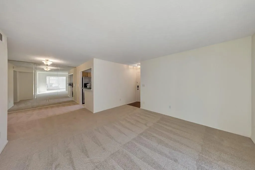 201 Natchez Trace, Atlanta, Georgia 30350, 2 Bedrooms Bedrooms, ,1 BathroomBathrooms,Residential,For Sale,201 Natchez Trace,7718228