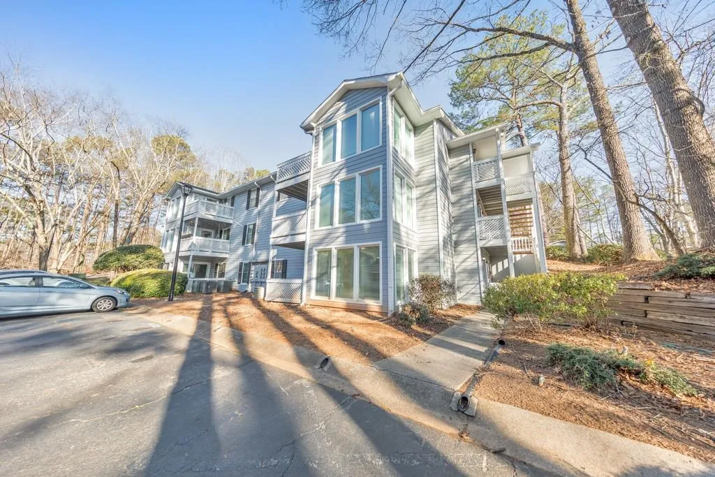201 Natchez Trace, Atlanta, Georgia 30350, 2 Bedrooms Bedrooms, ,1 BathroomBathrooms,Residential,For Sale,201 Natchez Trace,7718228