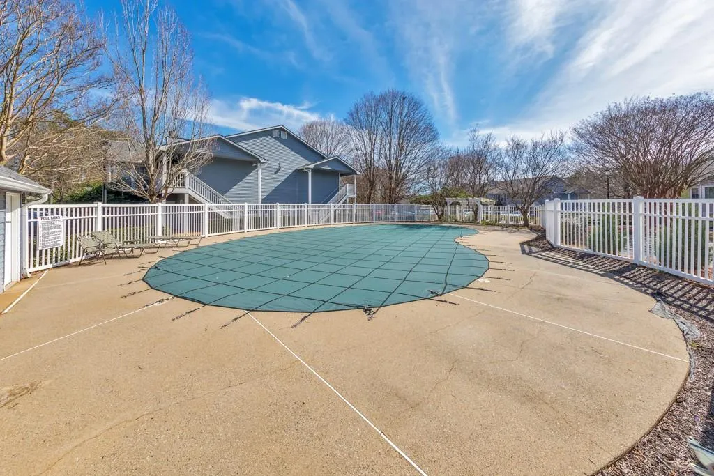 201 Natchez Trace, Atlanta, Georgia 30350, 2 Bedrooms Bedrooms, ,1 BathroomBathrooms,Residential,For Sale,201 Natchez Trace,7718228