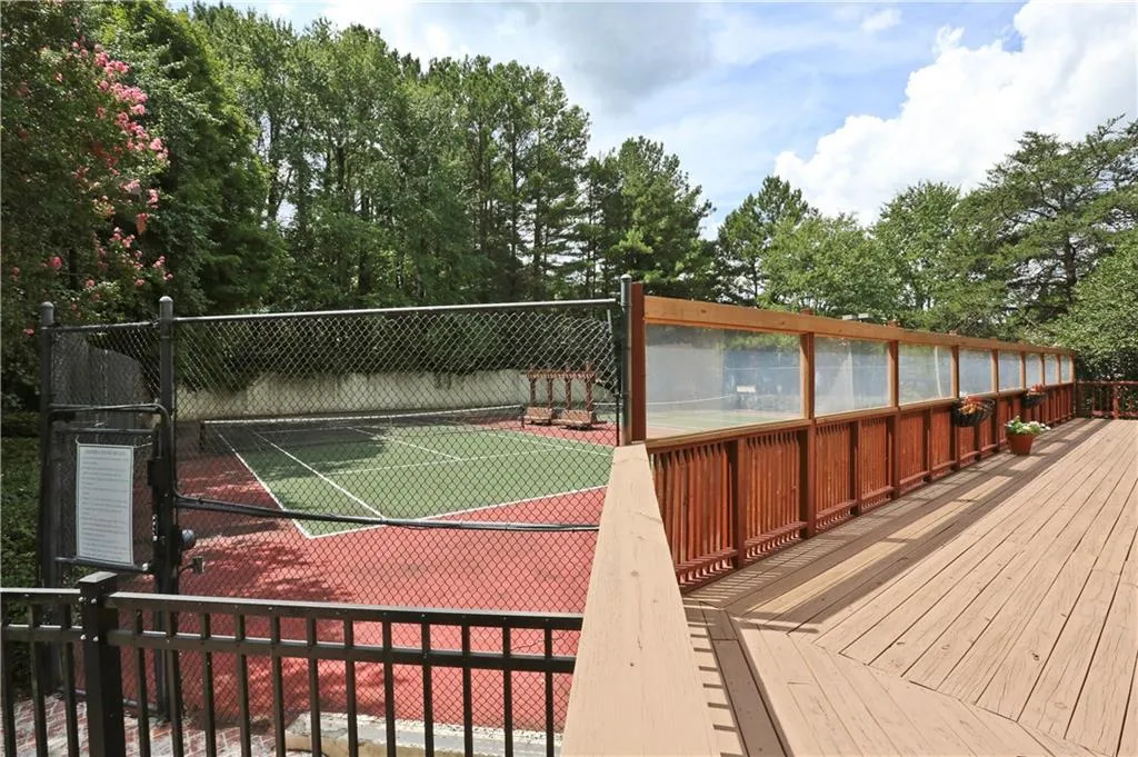 2106 Huntingdon Chase Unit 2106, Sandy Springs, Georgia 30350, 2 Bedrooms Bedrooms, ,2 BathroomsBathrooms,Residential,Sold,2106 Huntingdon Chase Unit 2106,5736774