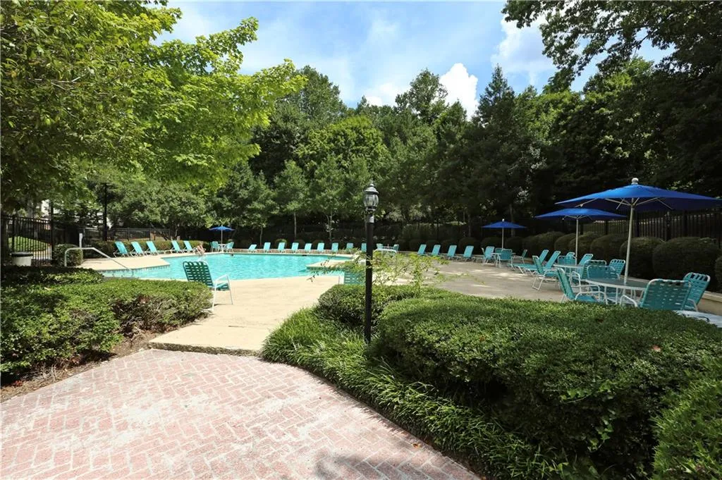 2106 Huntingdon Chase Unit 2106, Sandy Springs, Georgia 30350, 2 Bedrooms Bedrooms, ,2 BathroomsBathrooms,Residential,Sold,2106 Huntingdon Chase Unit 2106,5736774