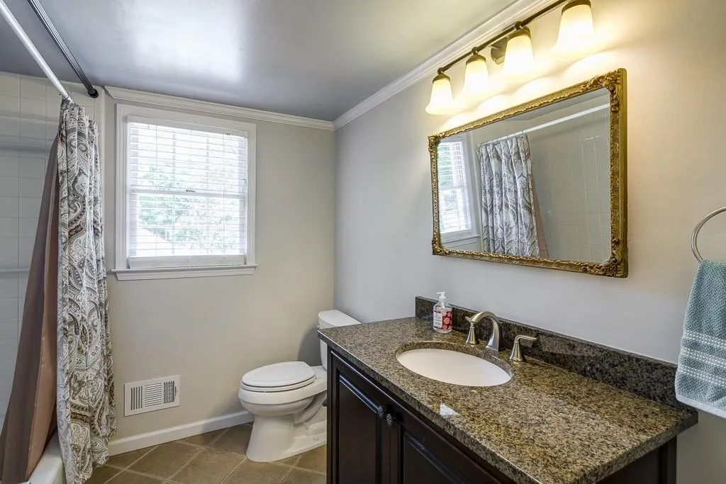 7020 Hunters Branch Drive, Sandy Springs, Georgia 30328, 4 Bedrooms Bedrooms, ,4 BathroomsBathrooms,Residential,Sold,7020 Hunters Branch Drive,5845280