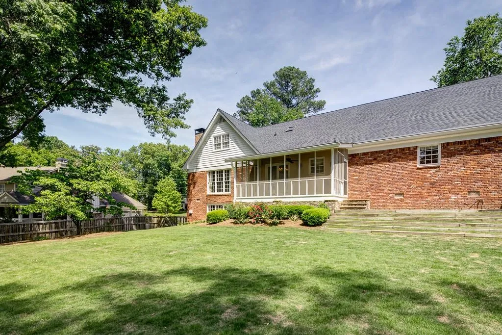 7020 Hunters Branch Drive, Sandy Springs, Georgia 30328, 4 Bedrooms Bedrooms, ,4 BathroomsBathrooms,Residential,Sold,7020 Hunters Branch Drive,5845280