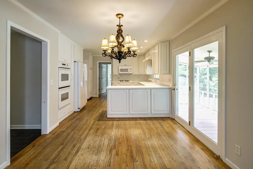 7020 Hunters Branch Drive, Sandy Springs, Georgia 30328, 4 Bedrooms Bedrooms, ,4 BathroomsBathrooms,Residential,Sold,7020 Hunters Branch Drive,5845280