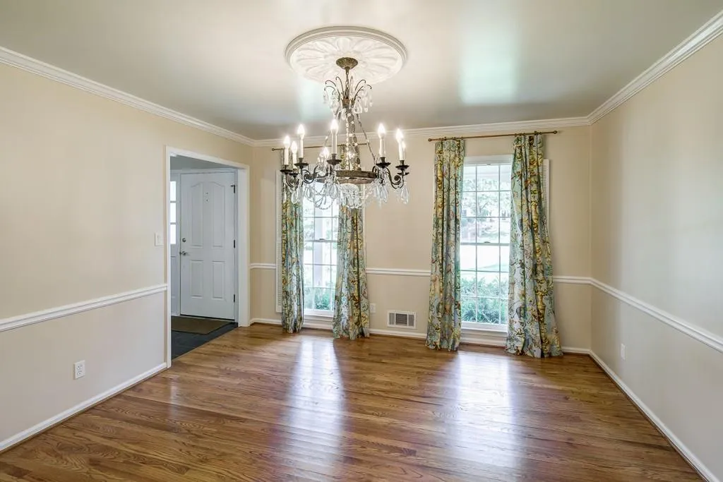7020 Hunters Branch Drive, Sandy Springs, Georgia 30328, 4 Bedrooms Bedrooms, ,4 BathroomsBathrooms,Residential,Sold,7020 Hunters Branch Drive,5845280