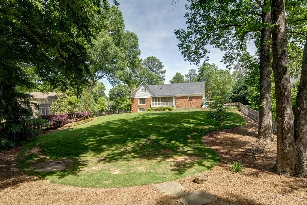 7020 Hunters Branch Drive, Sandy Springs, Georgia 30328, 4 Bedrooms Bedrooms, ,4 BathroomsBathrooms,Residential,Sold,7020 Hunters Branch Drive,5845280