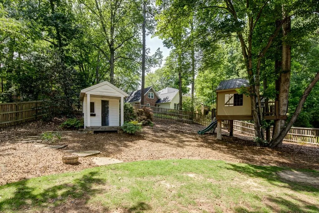 7020 Hunters Branch Drive, Sandy Springs, Georgia 30328, 4 Bedrooms Bedrooms, ,4 BathroomsBathrooms,Residential,Sold,7020 Hunters Branch Drive,5845280