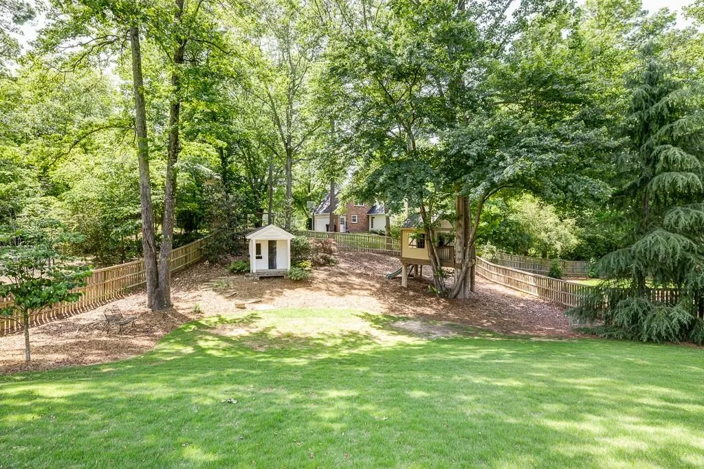 7020 Hunters Branch Drive, Sandy Springs, Georgia 30328, 4 Bedrooms Bedrooms, ,4 BathroomsBathrooms,Residential,Sold,7020 Hunters Branch Drive,5845280