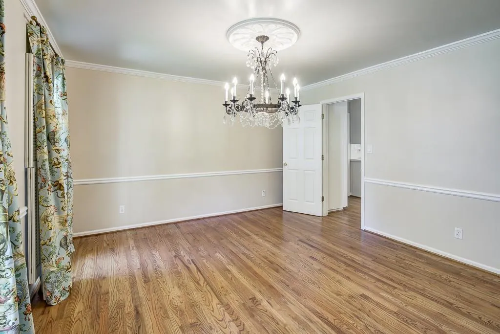 7020 Hunters Branch Drive, Sandy Springs, Georgia 30328, 4 Bedrooms Bedrooms, ,4 BathroomsBathrooms,Residential,Sold,7020 Hunters Branch Drive,5845280