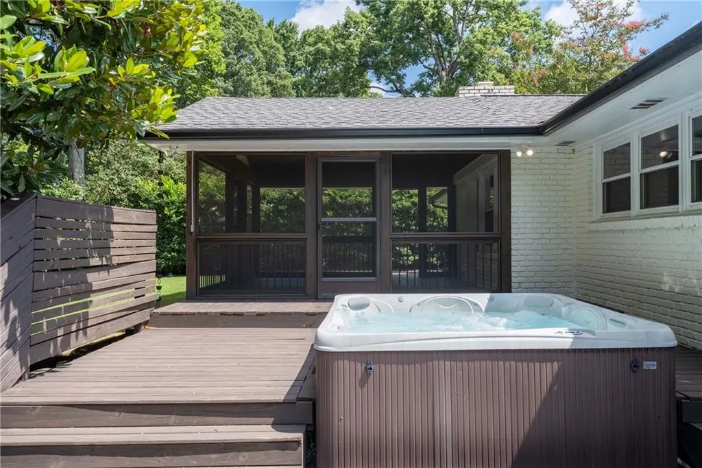 Multi-level deck recently built