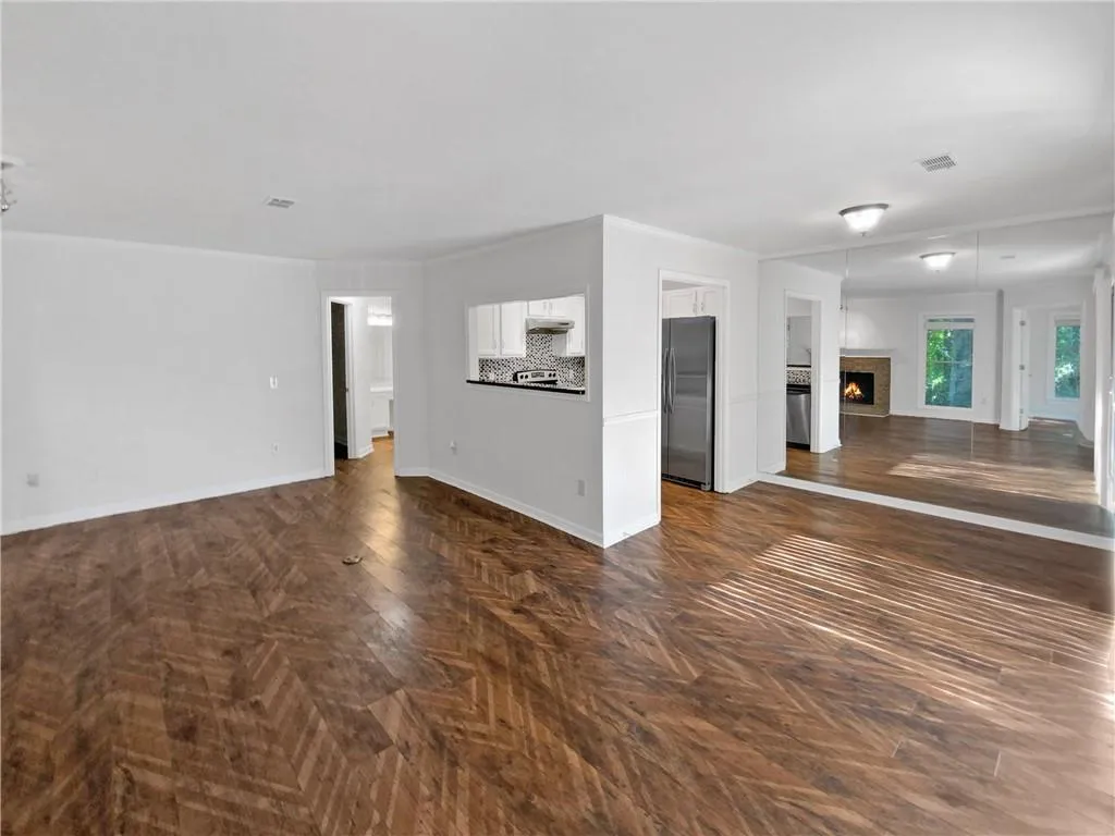 210 Abingdon Way, Atlanta, Georgia 30328, 1 Bedroom Bedrooms, ,1 BathroomBathrooms,Residential,Sold,210 Abingdon Way,7379665