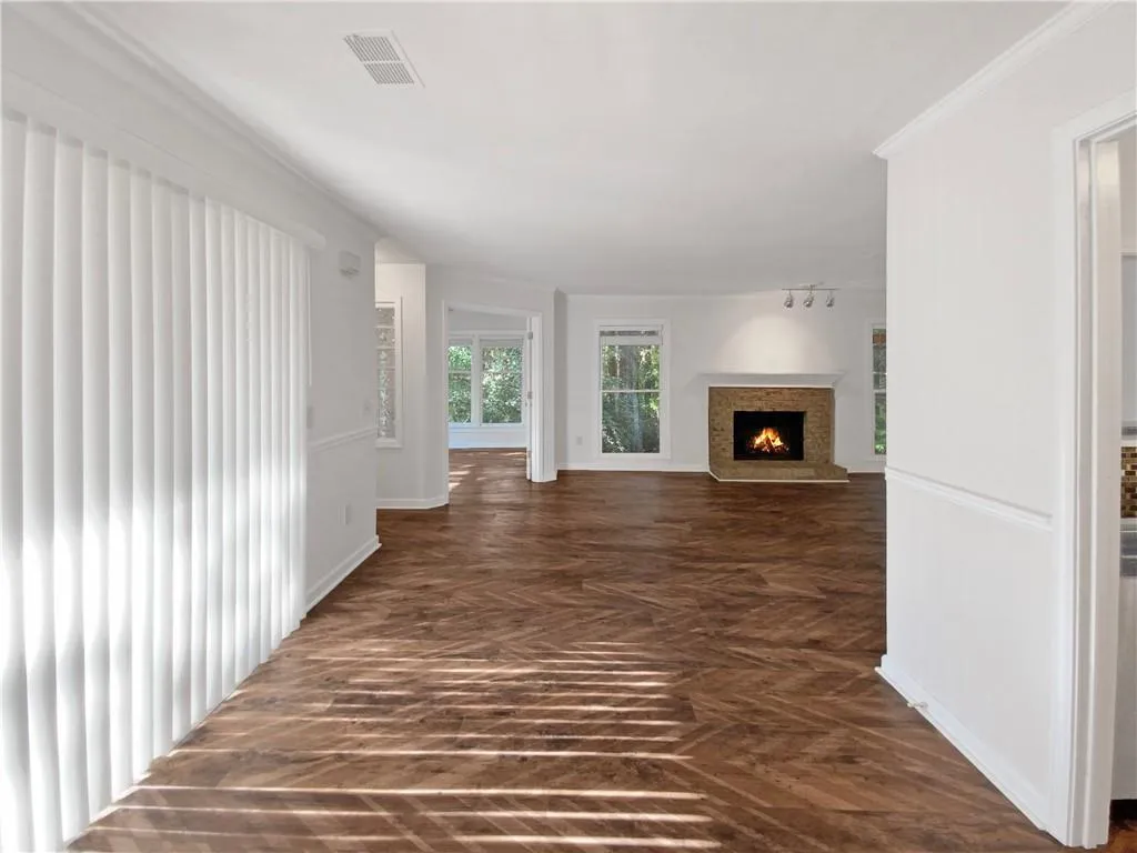 210 Abingdon Way, Atlanta, Georgia 30328, 1 Bedroom Bedrooms, ,1 BathroomBathrooms,Residential,Sold,210 Abingdon Way,7379665