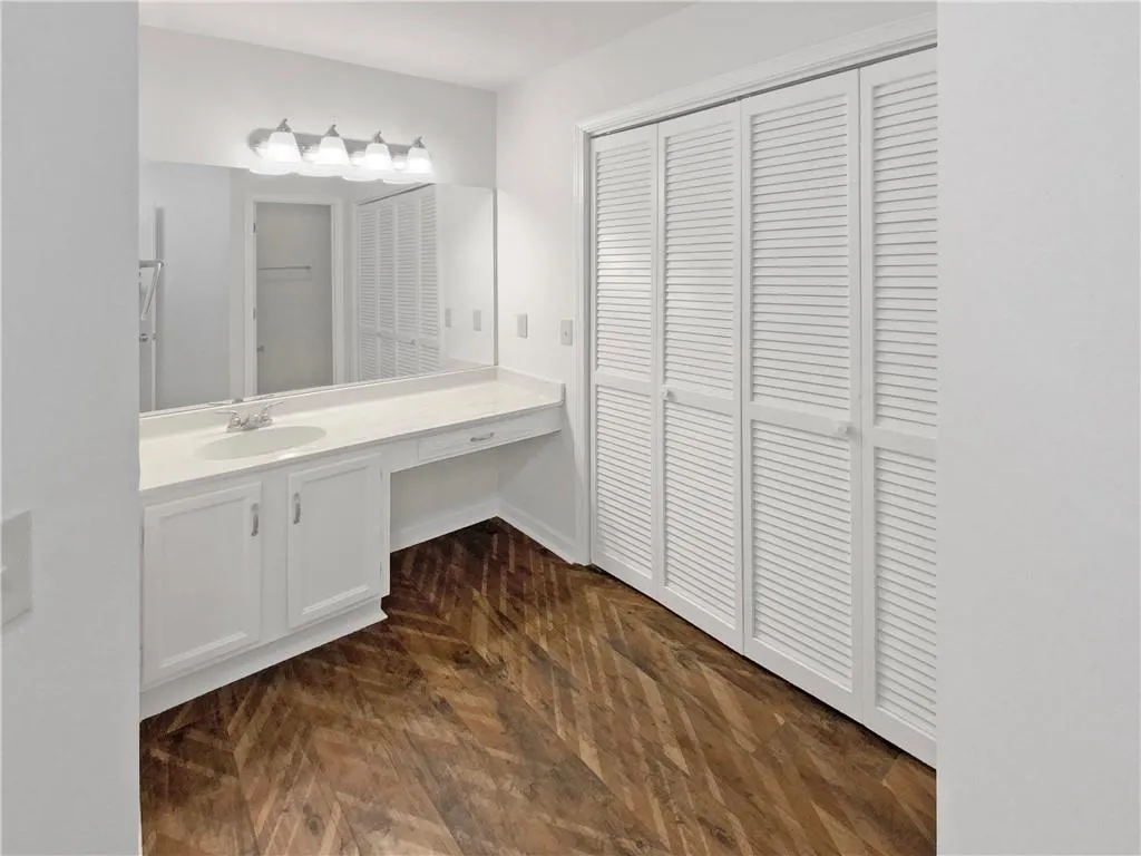 210 Abingdon Way, Atlanta, Georgia 30328, 1 Bedroom Bedrooms, ,1 BathroomBathrooms,Residential,Sold,210 Abingdon Way,7379665