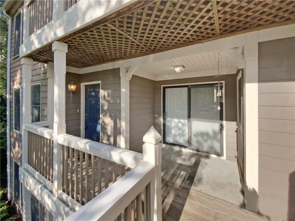 210 Abingdon Way, Atlanta, Georgia 30328, 1 Bedroom Bedrooms, ,1 BathroomBathrooms,Residential,Sold,210 Abingdon Way,7379665
