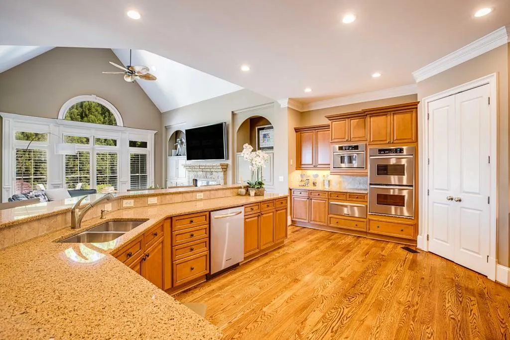 7795 Stables Drive, Atlanta, Georgia 30350, 6 Bedrooms Bedrooms, ,6 BathroomsBathrooms,Residential,Sold,7795 Stables Drive,6085985