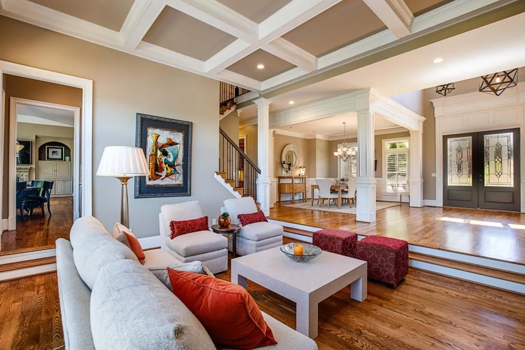 7795 Stables Drive, Atlanta, Georgia 30350, 6 Bedrooms Bedrooms, ,6 BathroomsBathrooms,Residential,Sold,7795 Stables Drive,6085985