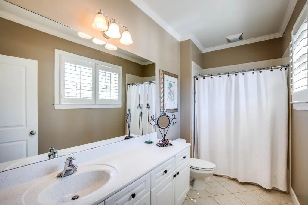 7795 Stables Drive, Atlanta, Georgia 30350, 6 Bedrooms Bedrooms, ,6 BathroomsBathrooms,Residential,Sold,7795 Stables Drive,6085985