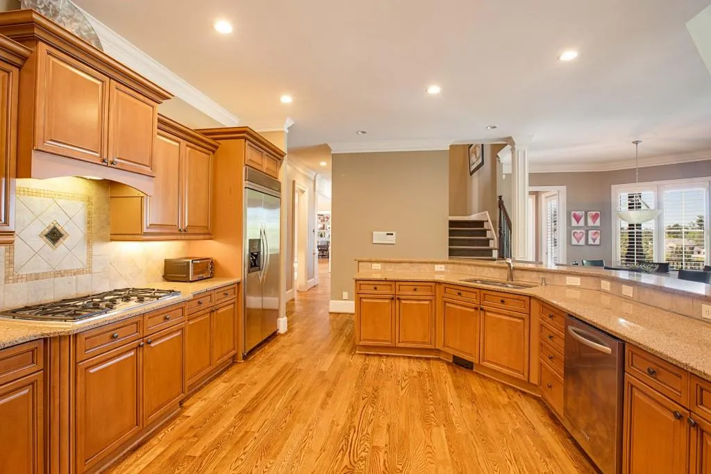 7795 Stables Drive, Atlanta, Georgia 30350, 6 Bedrooms Bedrooms, ,6 BathroomsBathrooms,Residential,Sold,7795 Stables Drive,6085985