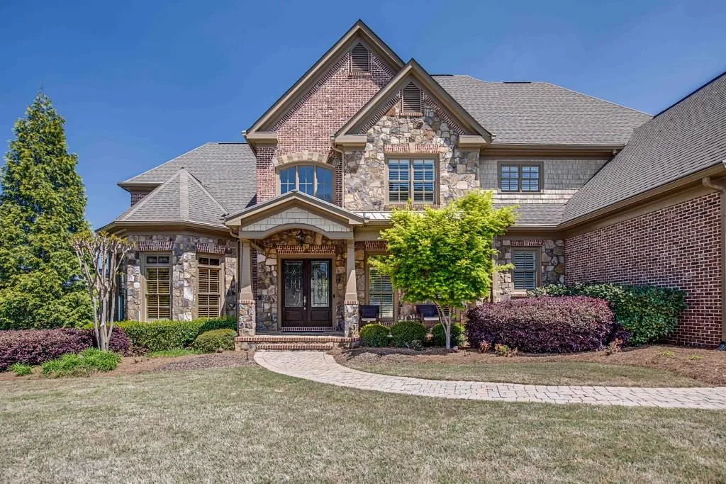 7795 Stables Drive, Atlanta, Georgia 30350, 6 Bedrooms Bedrooms, ,6 BathroomsBathrooms,Residential,Sold,7795 Stables Drive,6085985