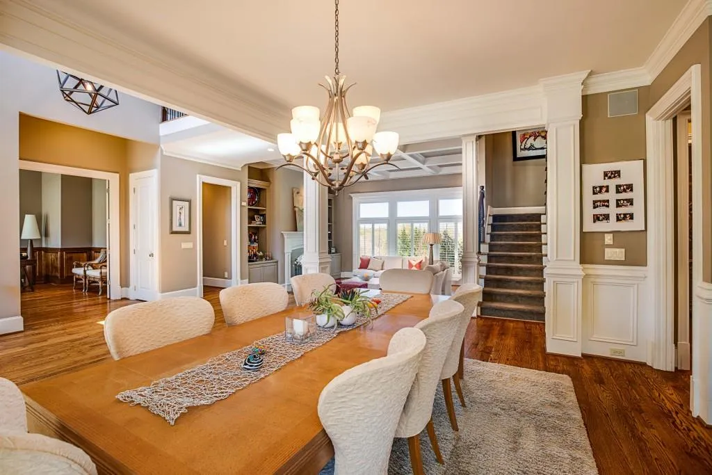 7795 Stables Drive, Atlanta, Georgia 30350, 6 Bedrooms Bedrooms, ,6 BathroomsBathrooms,Residential,Sold,7795 Stables Drive,6085985