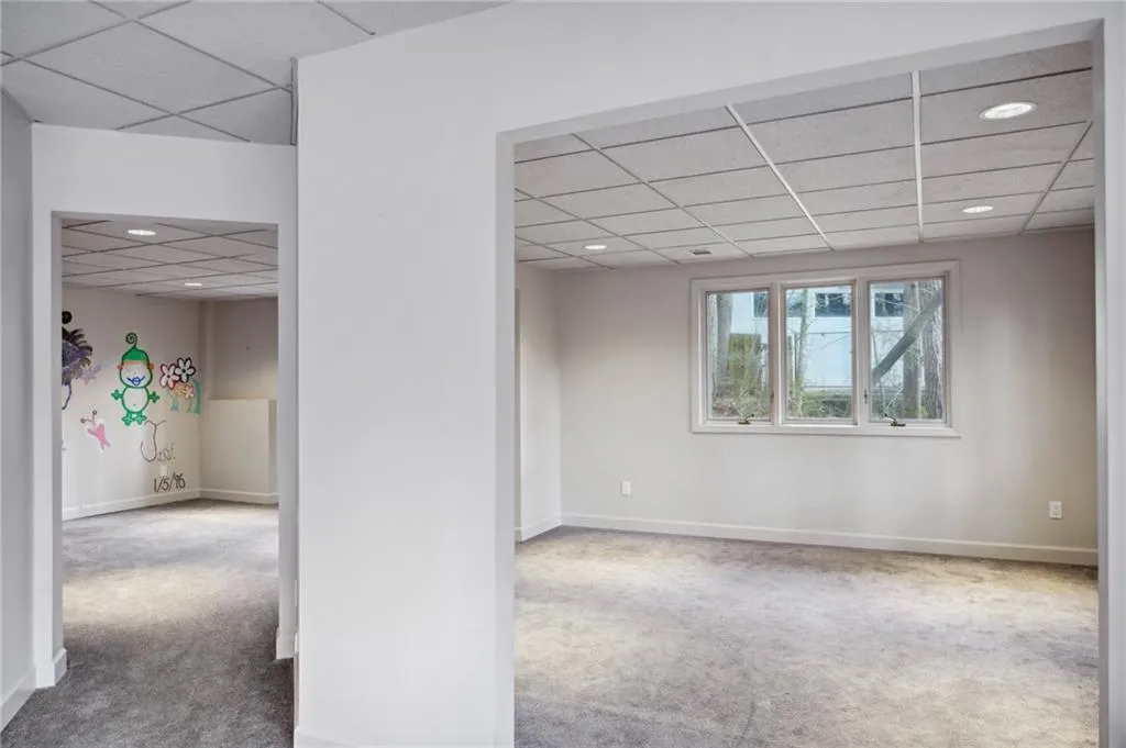 5410 New Wellington Close, Atlanta, Georgia 30327, 6 Bedrooms Bedrooms, ,4 BathroomsBathrooms,Residential,Sold,5410 New Wellington Close,7167096