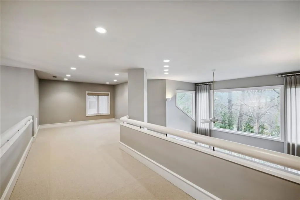 5410 New Wellington Close, Atlanta, Georgia 30327, 6 Bedrooms Bedrooms, ,4 BathroomsBathrooms,Residential,Sold,5410 New Wellington Close,7167096