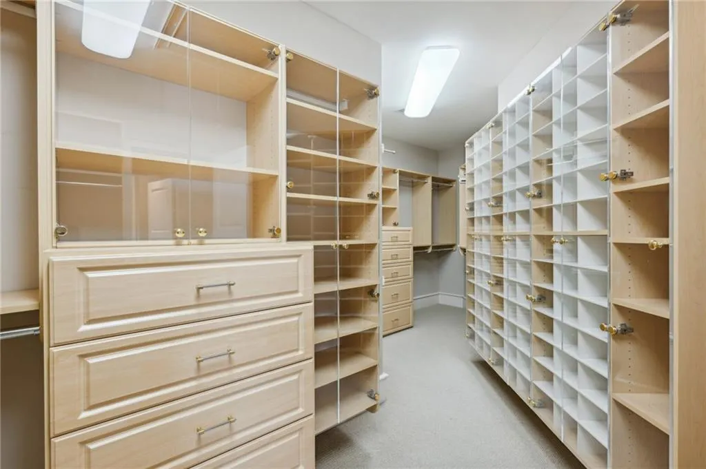 5410 New Wellington Close, Atlanta, Georgia 30327, 6 Bedrooms Bedrooms, ,4 BathroomsBathrooms,Residential,Sold,5410 New Wellington Close,7167096