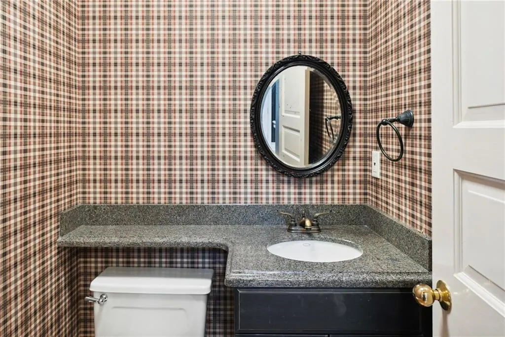 5410 New Wellington Close, Atlanta, Georgia 30327, 6 Bedrooms Bedrooms, ,4 BathroomsBathrooms,Residential,Sold,5410 New Wellington Close,7167096