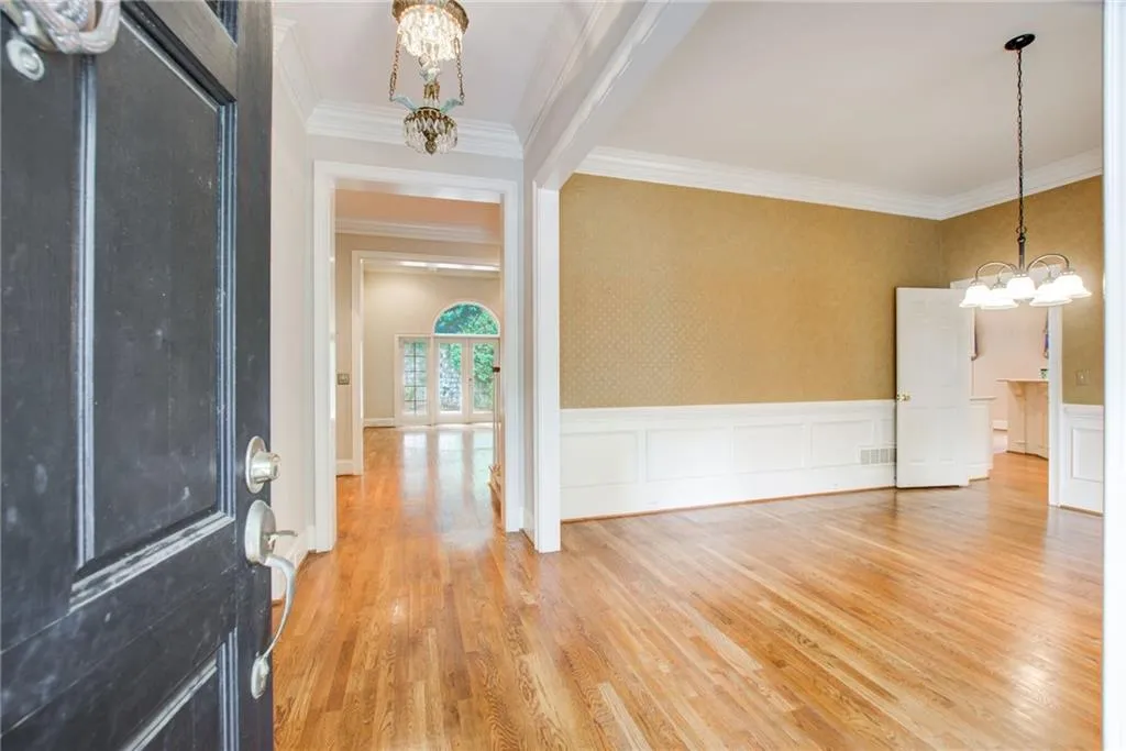 495 Winfield Glen Court, Atlanta, Georgia 30342, 4 Bedrooms Bedrooms, ,3 BathroomsBathrooms,Residential,Sold,495 Winfield Glen Court,7255332