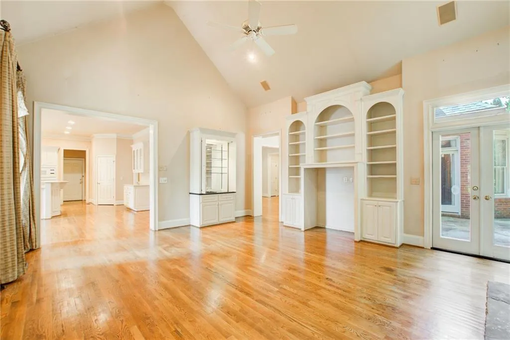 495 Winfield Glen Court, Atlanta, Georgia 30342, 4 Bedrooms Bedrooms, ,3 BathroomsBathrooms,Residential,Sold,495 Winfield Glen Court,7255332