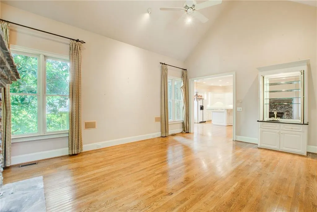 495 Winfield Glen Court, Atlanta, Georgia 30342, 4 Bedrooms Bedrooms, ,3 BathroomsBathrooms,Residential,Sold,495 Winfield Glen Court,7255332