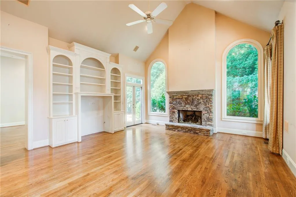 495 Winfield Glen Court, Atlanta, Georgia 30342, 4 Bedrooms Bedrooms, ,3 BathroomsBathrooms,Residential,Sold,495 Winfield Glen Court,7255332