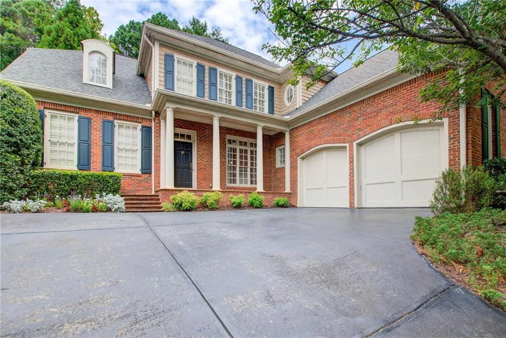 495 Winfield Glen Court, Atlanta, Georgia 30342, 4 Bedrooms Bedrooms, ,3 BathroomsBathrooms,Residential,Sold,495 Winfield Glen Court,7255332