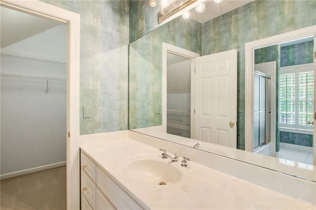 495 Winfield Glen Court, Atlanta, Georgia 30342, 4 Bedrooms Bedrooms, ,3 BathroomsBathrooms,Residential,Sold,495 Winfield Glen Court,7255332