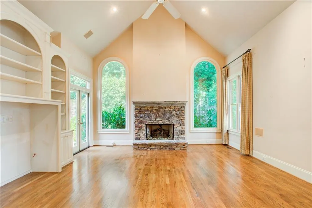 495 Winfield Glen Court, Atlanta, Georgia 30342, 4 Bedrooms Bedrooms, ,3 BathroomsBathrooms,Residential,Sold,495 Winfield Glen Court,7255332