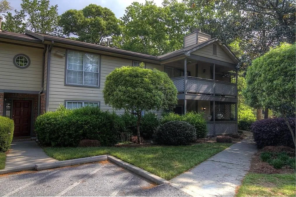 1230 Weatherstone Drive Ne, Atlanta, Georgia 30324, 2 Bedrooms Bedrooms, ,3 BathroomsBathrooms,Residential,Sold,1230 Weatherstone Drive Ne,5928513