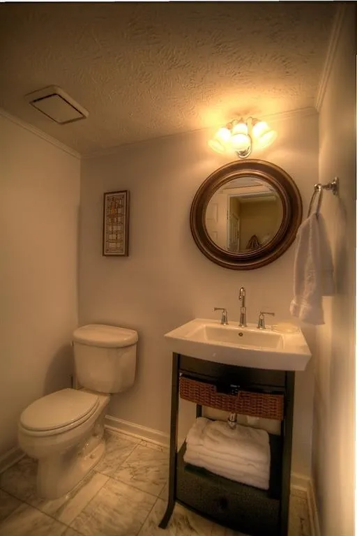 1230 Weatherstone Drive Ne, Atlanta, Georgia 30324, 2 Bedrooms Bedrooms, ,3 BathroomsBathrooms,Residential,Sold,1230 Weatherstone Drive Ne,5928513
